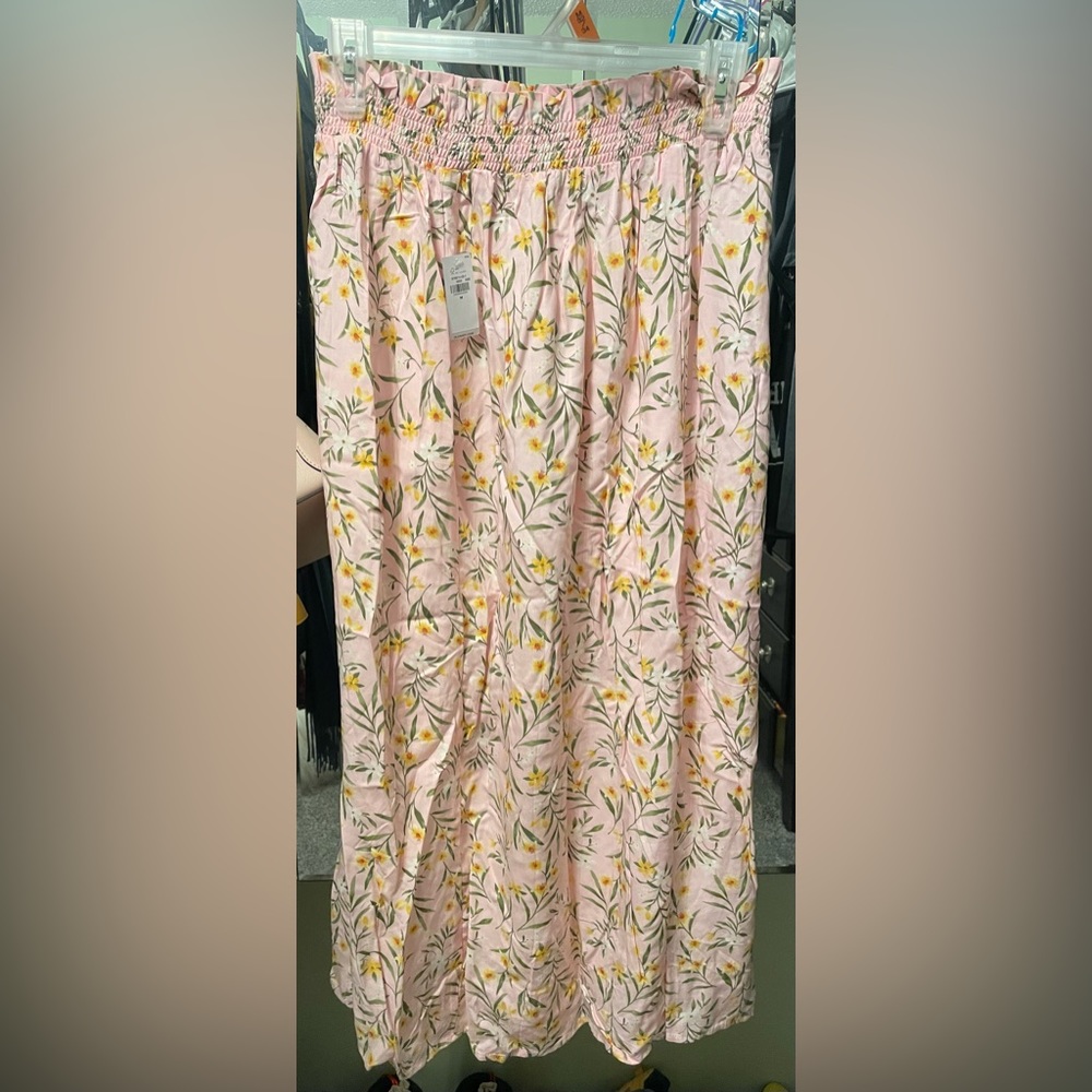 New old navy skirt
